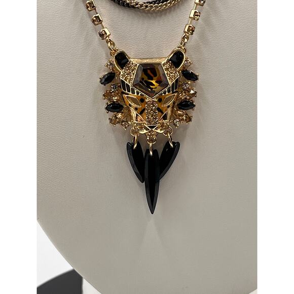 Betsey Johnson Hollywood
Glam Leopard Tiger Head Dangle Bow Gold Necklace - Picture 2 of 12